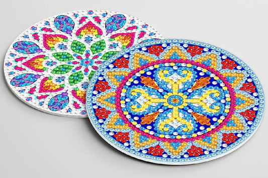 Ronde onderzetters met kleurrijke mandala diamond painting ontwerpen.